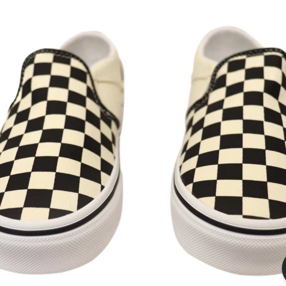 NIB Vans Asher Size 10